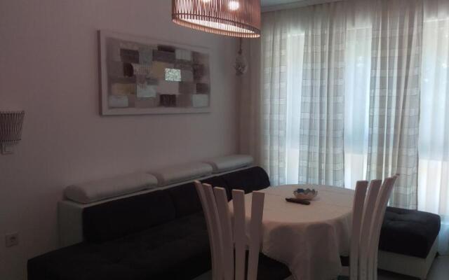 Sunrise Complex Apartments 5