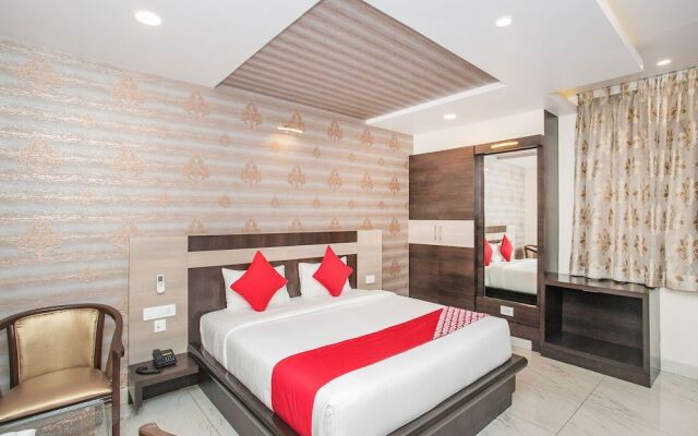 Capital O 15950 J K Residency