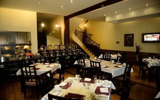 Elion House Hotel