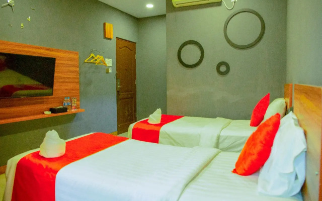 OYO 2097 Hotel Laksana Inn