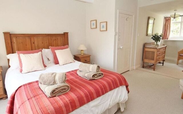 Woodpecker Cottage
