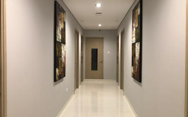 Front One Hotel Gresik