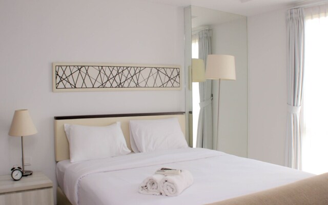Warm And Cozy Studio At Azalea Suites Apartment