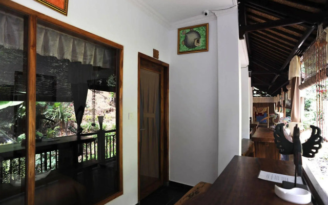 Airy Ubud Raya Teges Kawan Gang Merak Bali