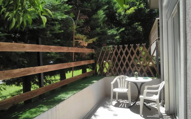 Holiday And Business Home