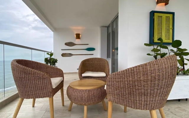 w Majestic Loft w Ocean View in Crespo