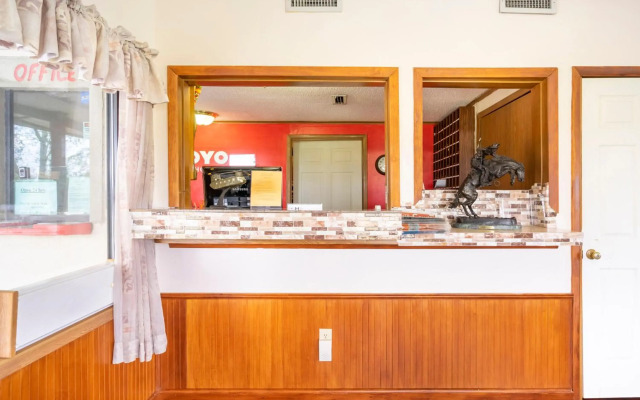 OYO Hotel Daleville AL Hwy 84