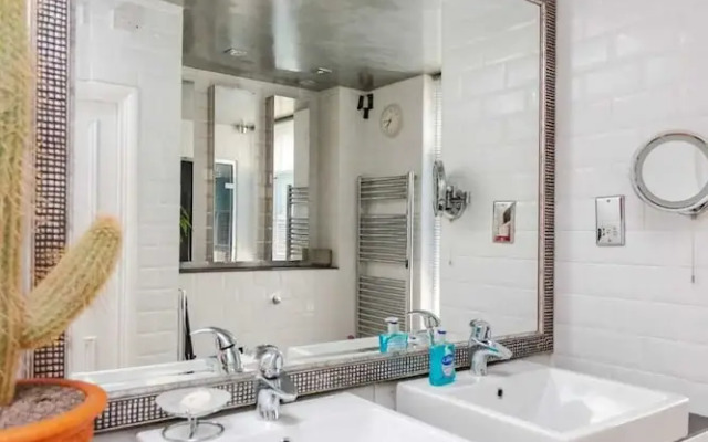 Quirky 2 Bedroom Apartment in Elephant and Castle