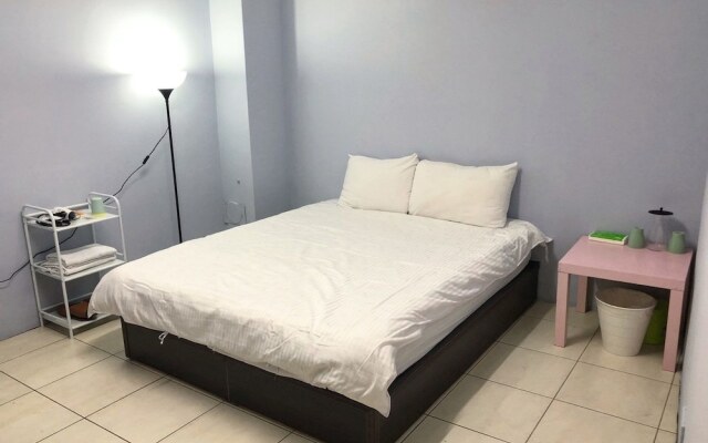 Feng Jia There House