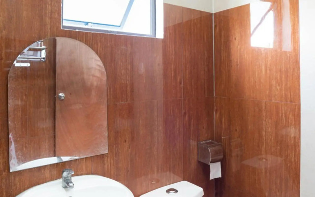 OYO 195 Ranchotel - Binan