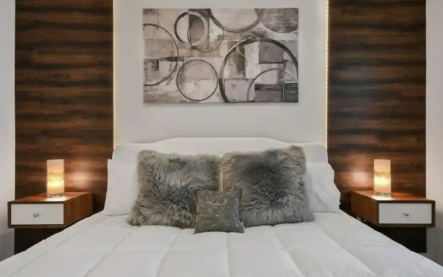 3120 Unit 406 Stunning 2B Apartment