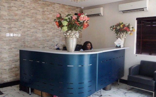 Larry Mitchelle Suites