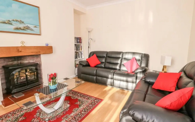 62 Danlan Road, Burry Port