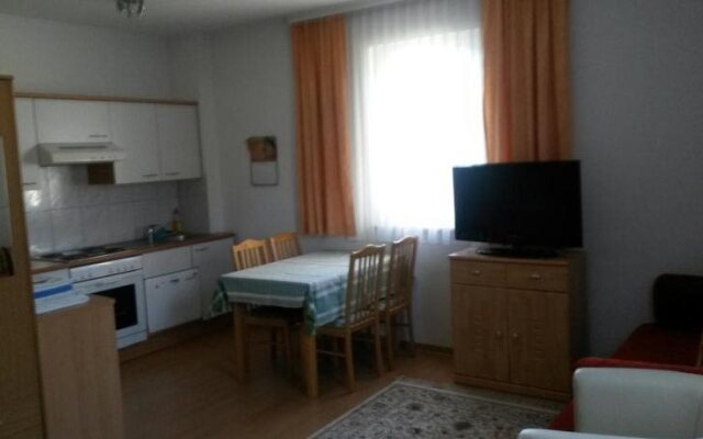 Pension Parzer Pressbaum bei Wien