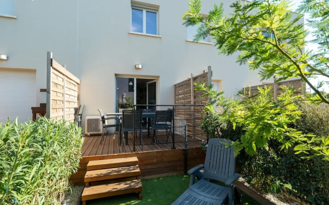 Villa in Valras-plage Near Sand Beach