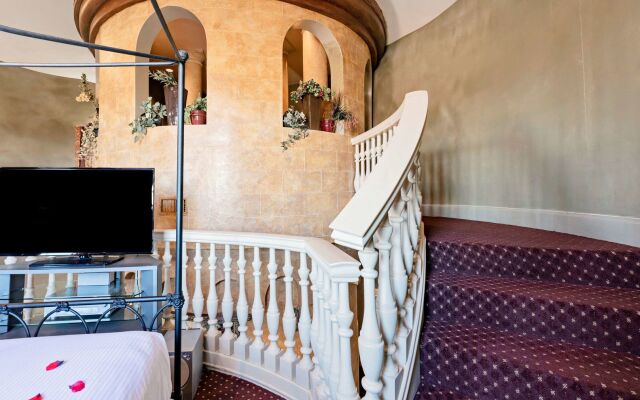 Chateau Avalon Hotel & Spa