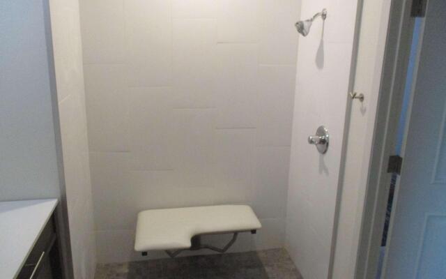 Best Western Plus Roland Inn & Suites