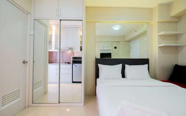 Nice Studio at Green Pramuka Apartment