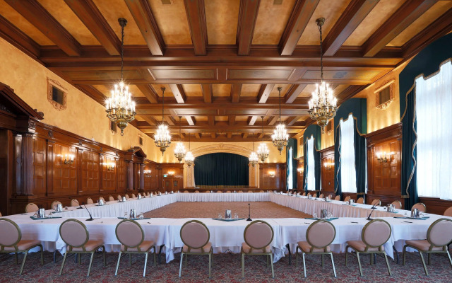 The Fort Garry Hotel, Spa and Conference Centre, an Ascend Collection Hotel