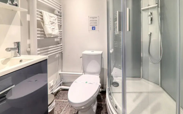 Tamaris Corner House