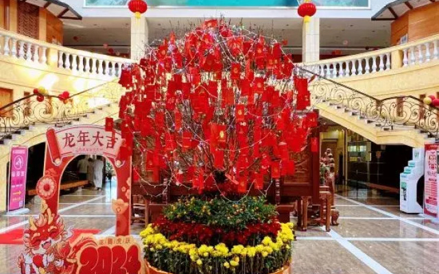Caoxi Hot Spring Holiday Resort