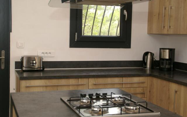 Cozy holiday home in Saint-Antonin-du-Var with large pool