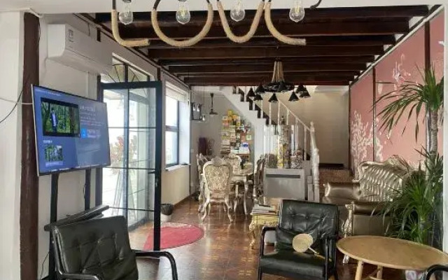 Yunlu Music Homestay (Zhujiajiao Scenic Area)