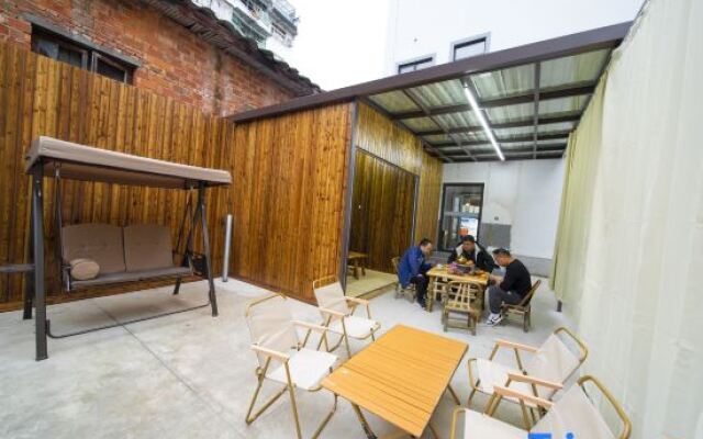 Wuyuan Mantu Homestay (High-speed Railway Station)