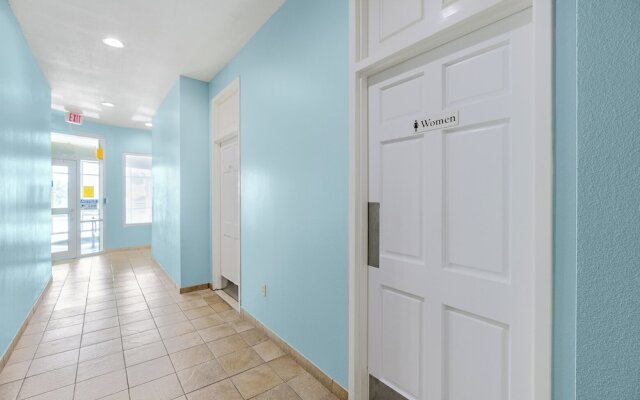 Legacy Towers I Deluxe