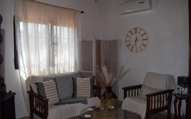 Aelia Sea View Bungalow