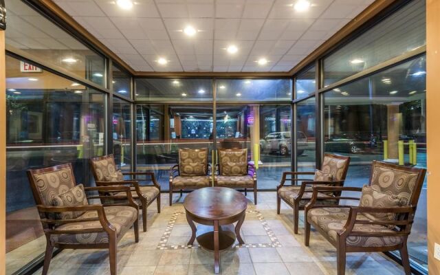 Days Inn Pittsburgh
