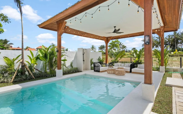 Marbella Villa by Betterplace
