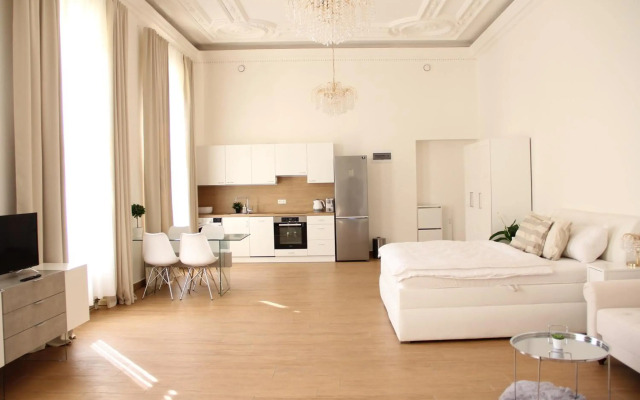 Luxury Design City centre Apartment