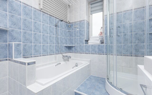 Apartment Near the Airport by Renters