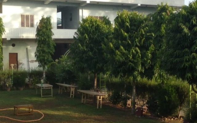 Hotel Shiv Palace