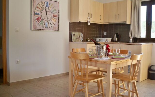 Miraluna Aparthotel