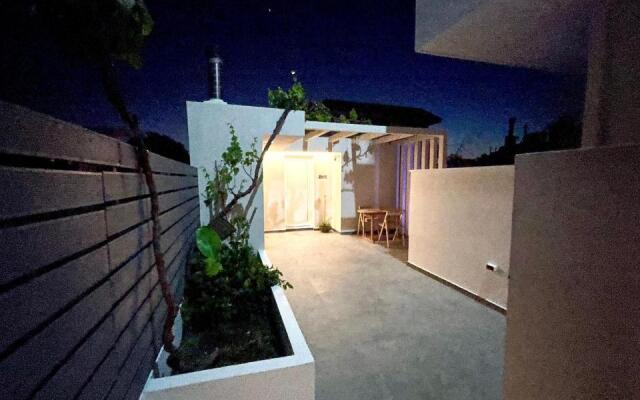 White House Kokas Luxury Apartments