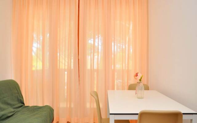 Welcoming Flat With Garden-view Terrace - Beahost