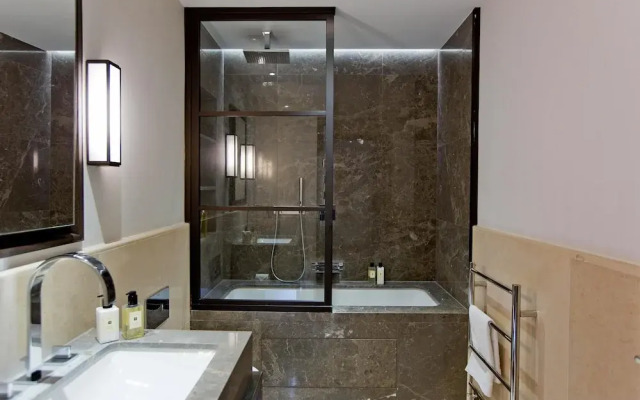 2-bed Superior Apt 208