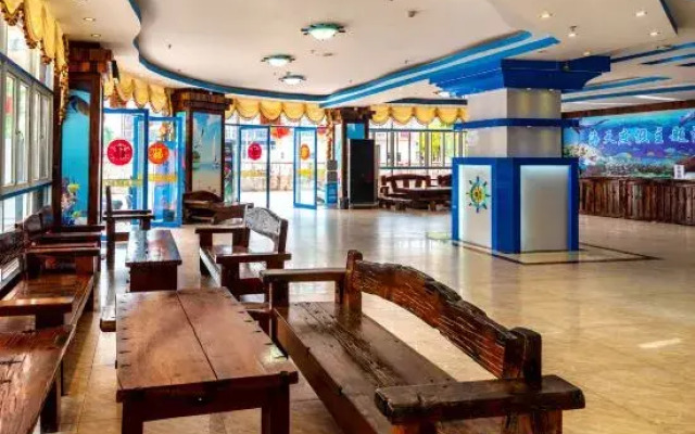 18th Haitian Holiday Theme Hotel