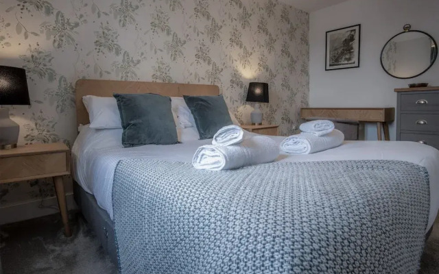 Maes Yr Orsaf - 4 Bedroom - Narberth