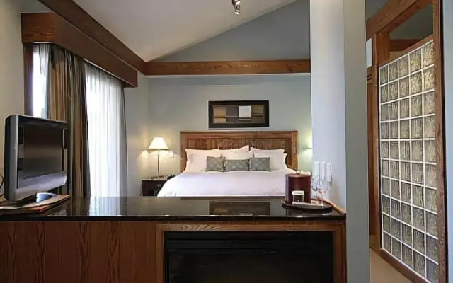 Huff Estates Inn & Winery