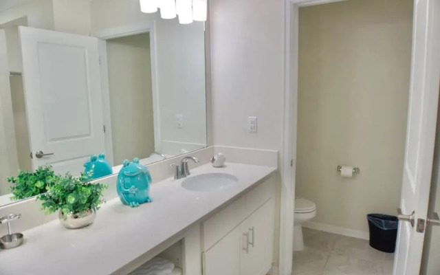 104 Modern Condo Storey Lake Disney