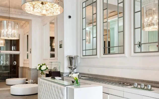 Hospes Puerta de Alcalá, a Member of Design Hotels