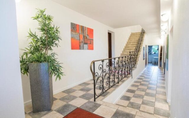 Apartment Top 7