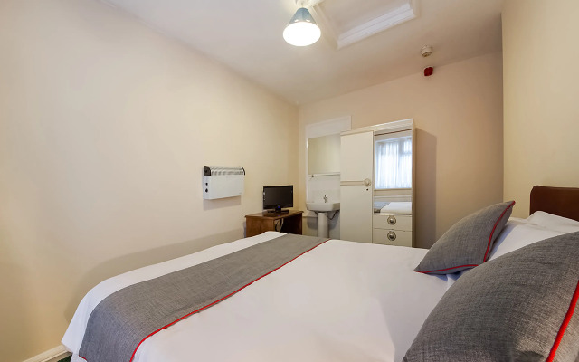 OYO Honeycroft Lodge