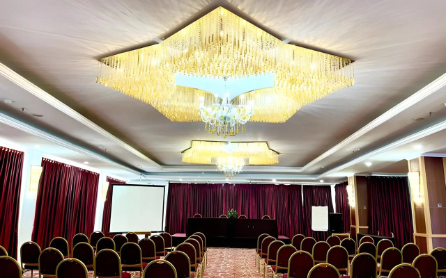 Grand Asrilia Hotel