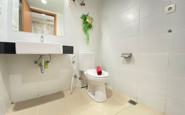 Bright Studio Room at Beverly Dago Apartment