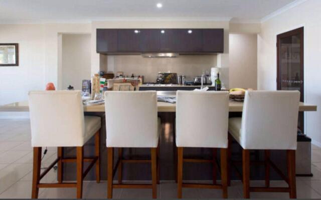 Bella Vista of Raby Bay Bed & Breakfast