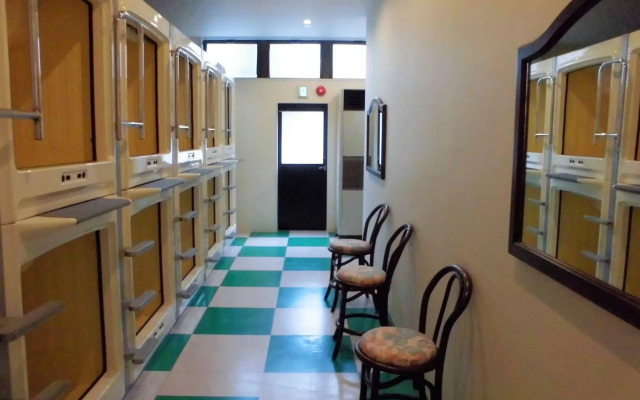 FBC Fuji Backpackers Capsule inn